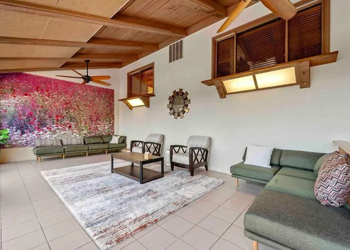 Spacious Home-walk To Uptown-views-hottub-gameroom * Sedona