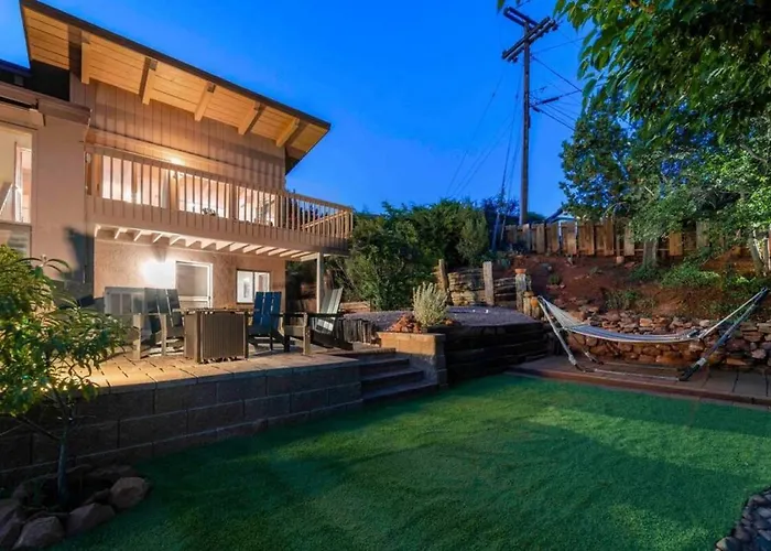 Spacious Home-walk To Uptown-views-hottub-gameroom * Sedona
